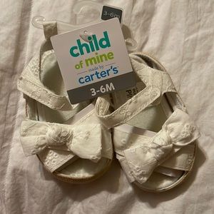 CARTER’S baby girl sandals size 3-6 months